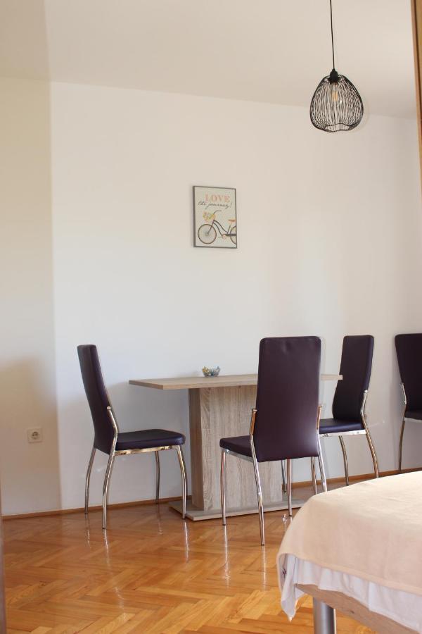 Apartmani Mia Jadranovo Exterior foto