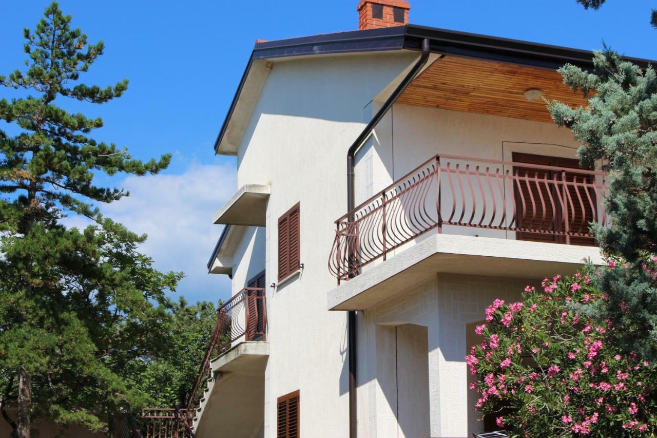 Apartmani Mia Jadranovo Exterior foto