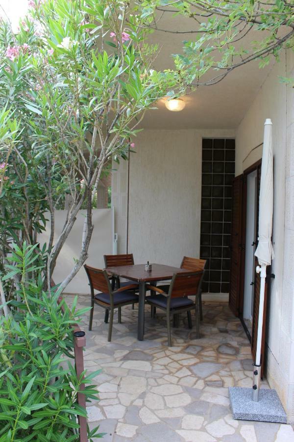 Apartmani Mia Jadranovo Exterior foto